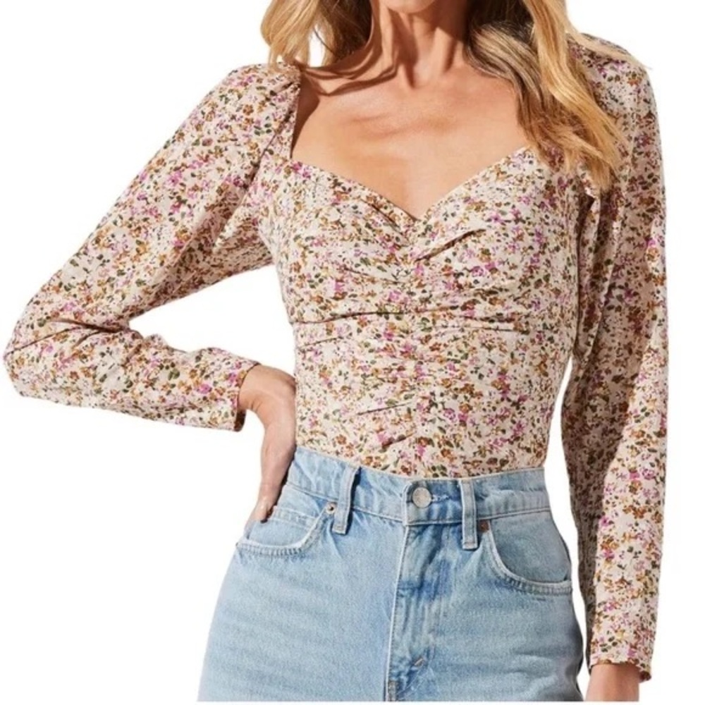 NWT Women's ASTR The Label Floral Sweetheart Cropped Puff Sleeves Top Size L